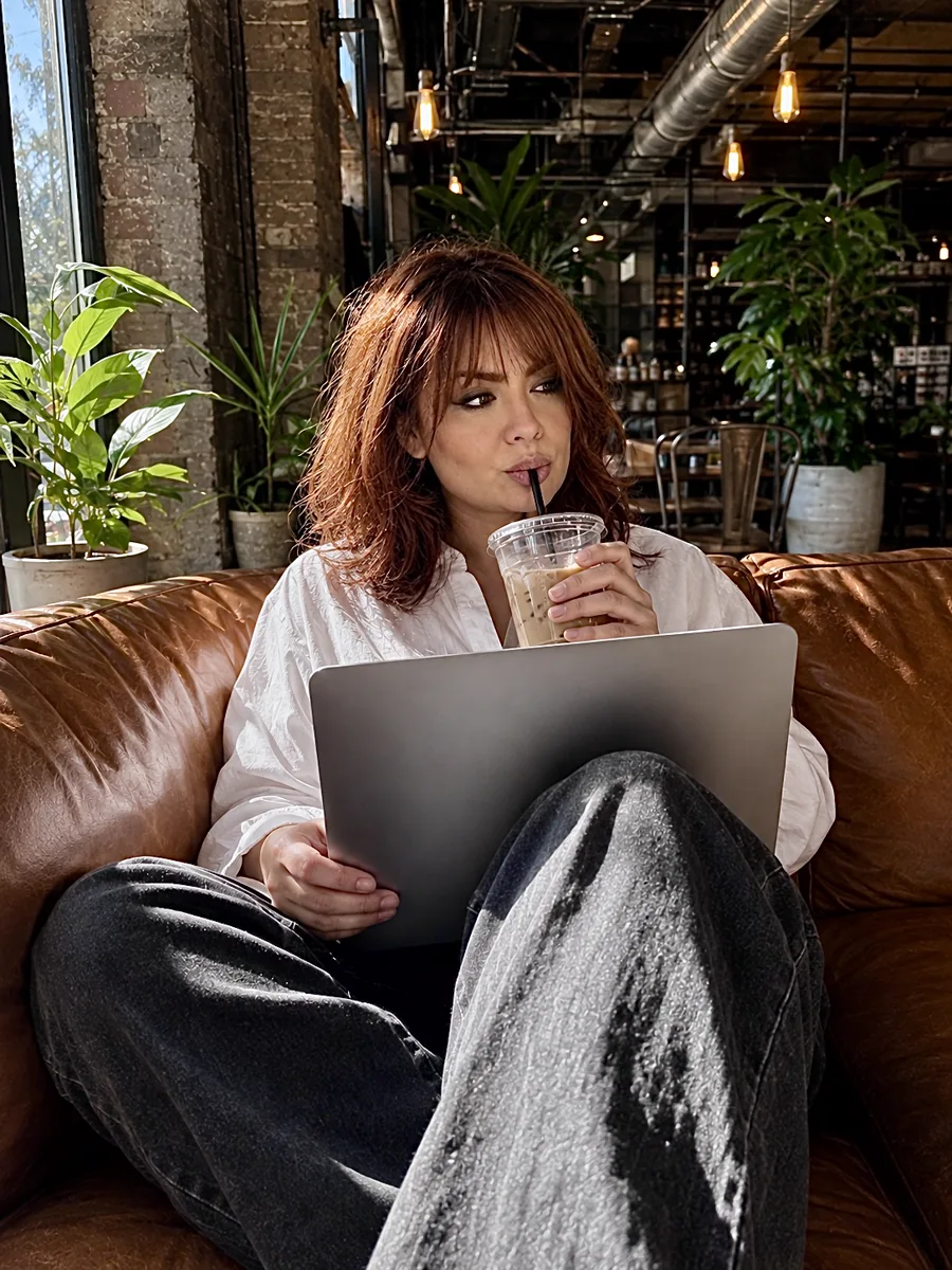 Pamella Brittz, especialista em SEO e estratégia digital do Studio Órbita